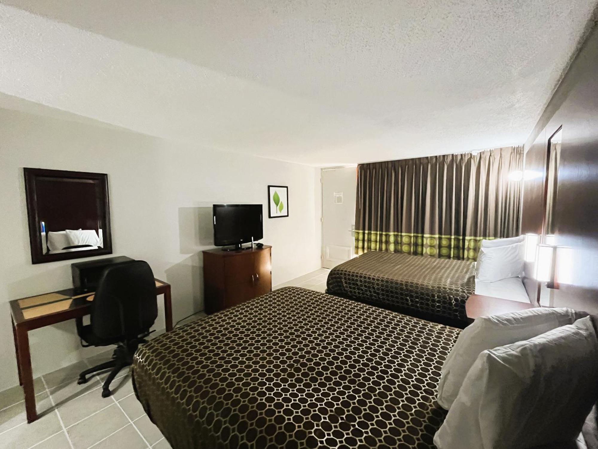 Budgetel Inn Phenix City Exteriör bild