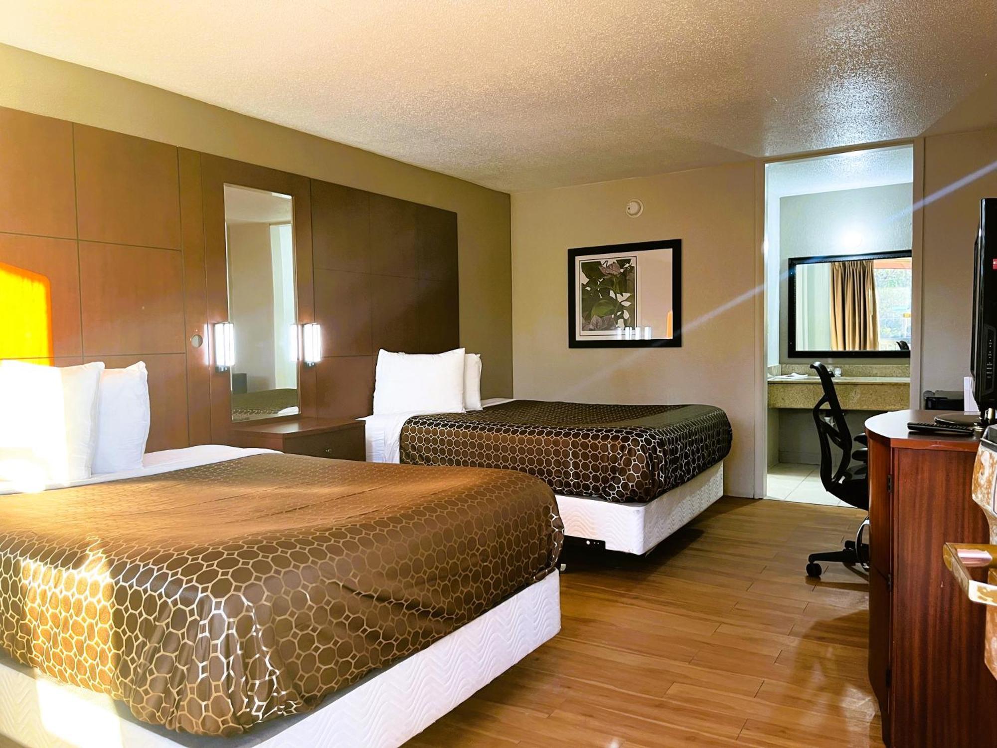 Budgetel Inn Phenix City Exteriör bild