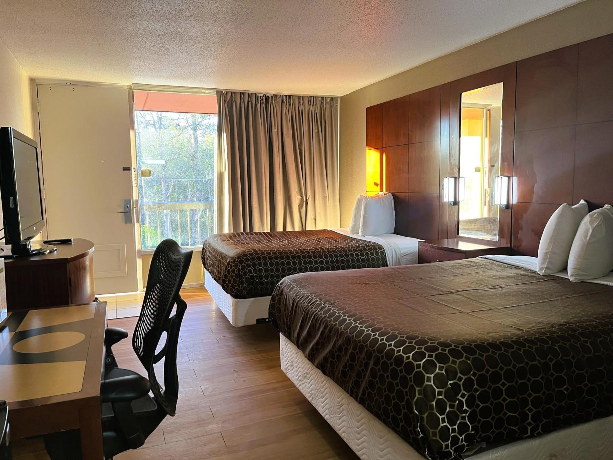 Budgetel Inn Phenix City Exteriör bild